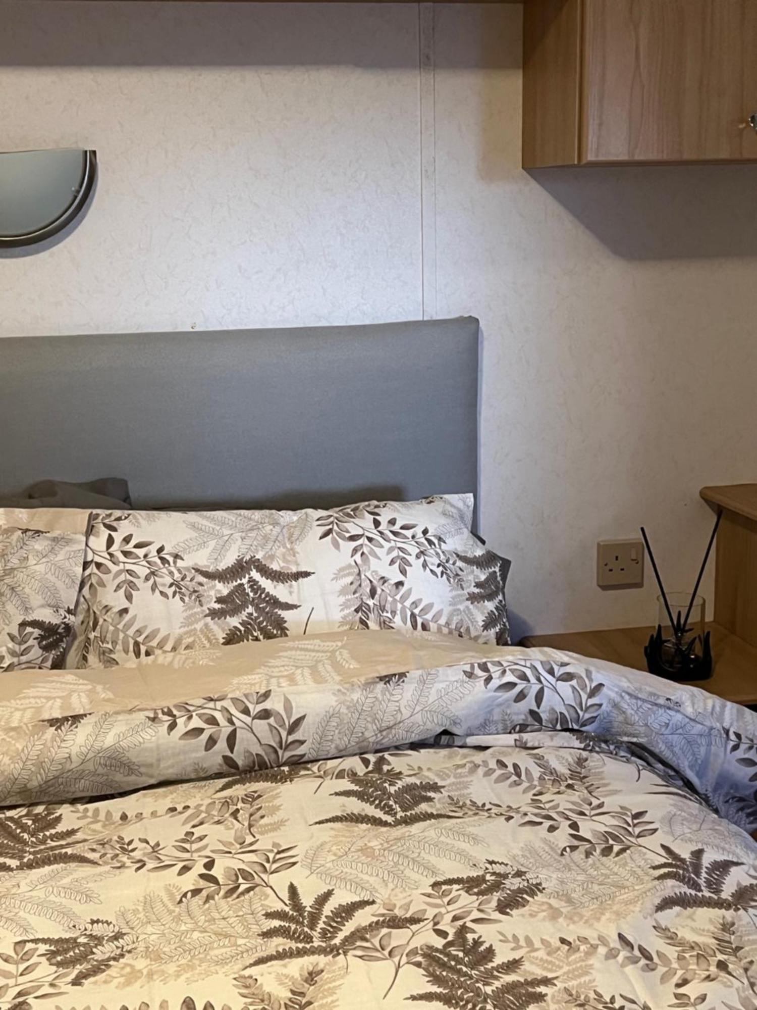 Coastal Caravan Holidays - Goldfinch 22 Вітернсі Екстер'єр фото
